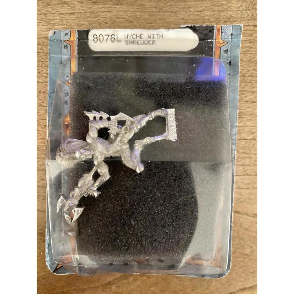 Vintage 1997 Warhammer 40K 8076L Wyche with Shredder Sealed Packaging Made in US